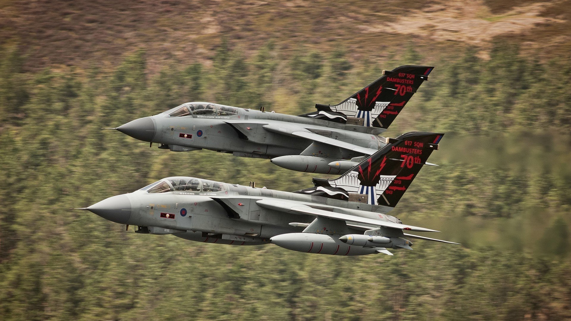 WRC首秀车手：新面孔如何挑战传统强手？，wrc哪个车队最厉害