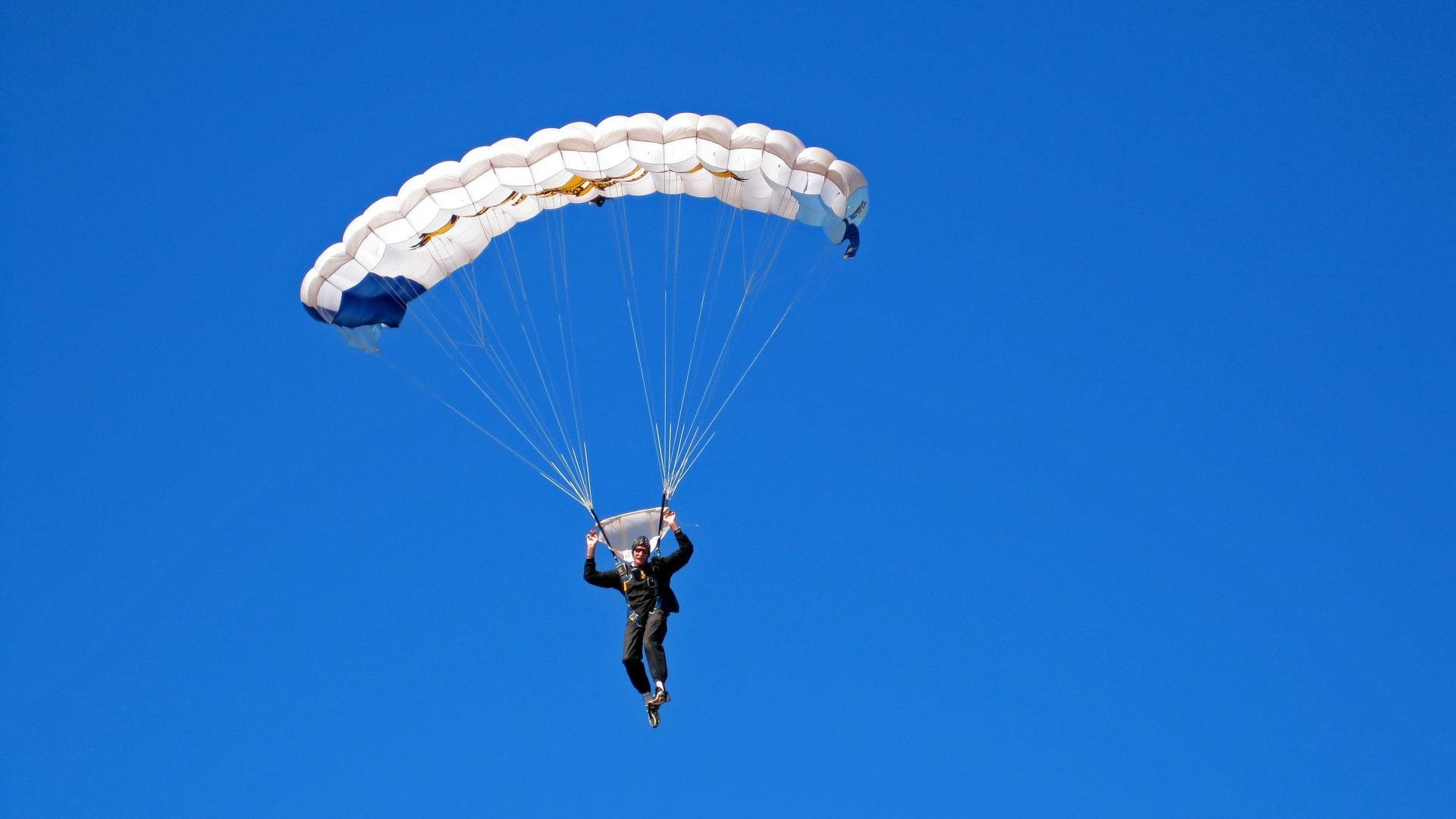 尼日尔男篮在非洲锦标赛中夺冠，推动当地体育发展